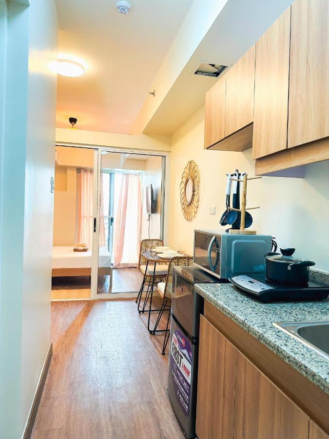 Pasig City 1Br Prisma Residences Dmci Stylish Condo מראה חיצוני תמונה